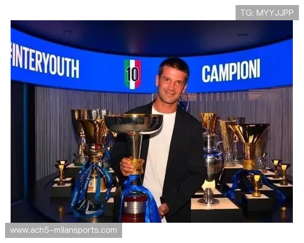 卡萨诺盛赞齐沃治军有术,国米重建获前辈点赞