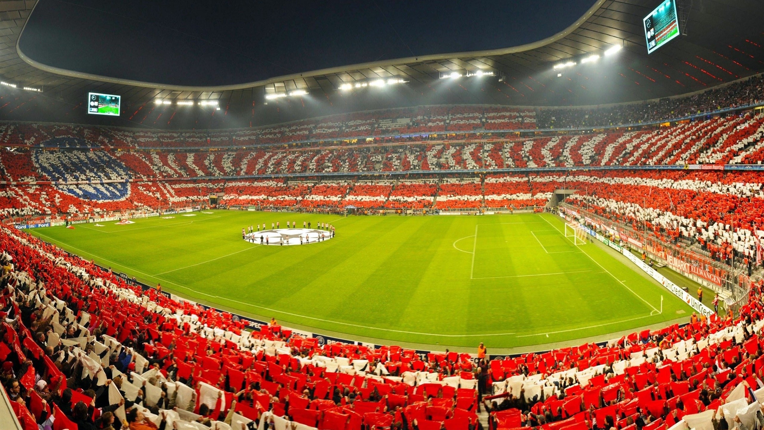 库里强调团队配合胜于个人数据，库里和队友